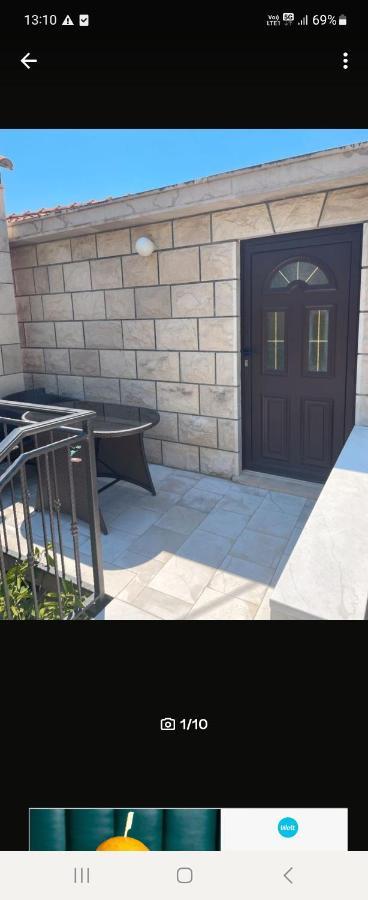 H&D Apartment Sumartin Exterior photo